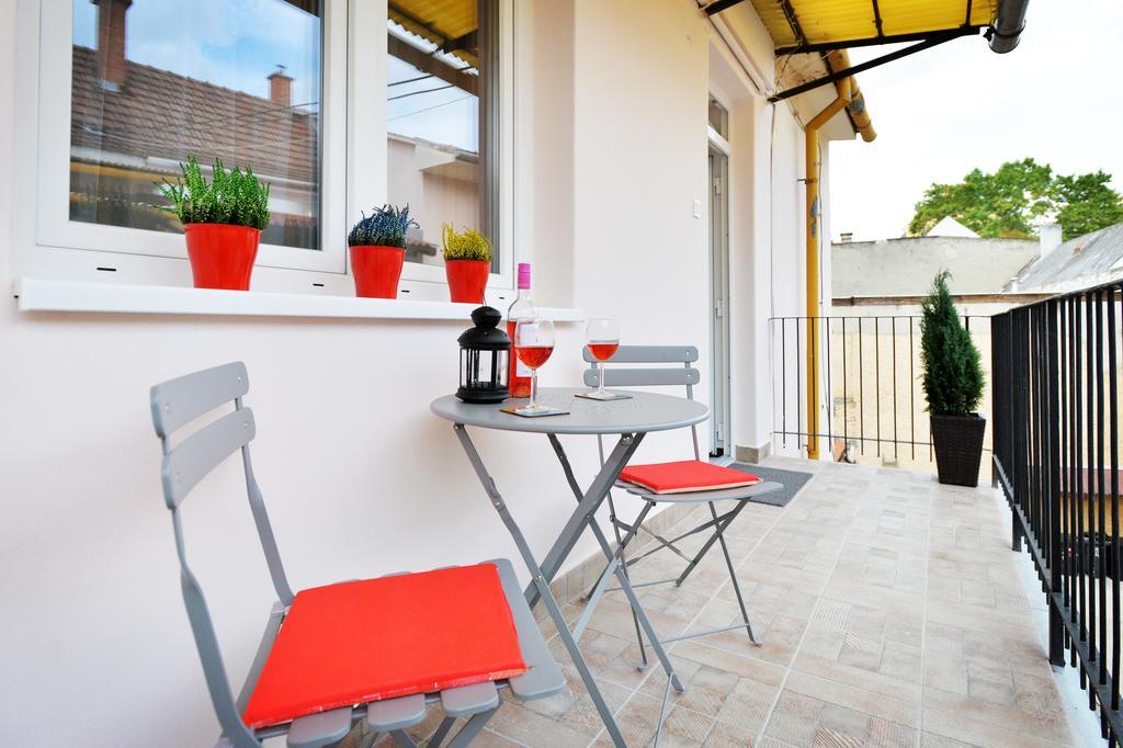 Enjoy Apartman Eger Buitenkant foto